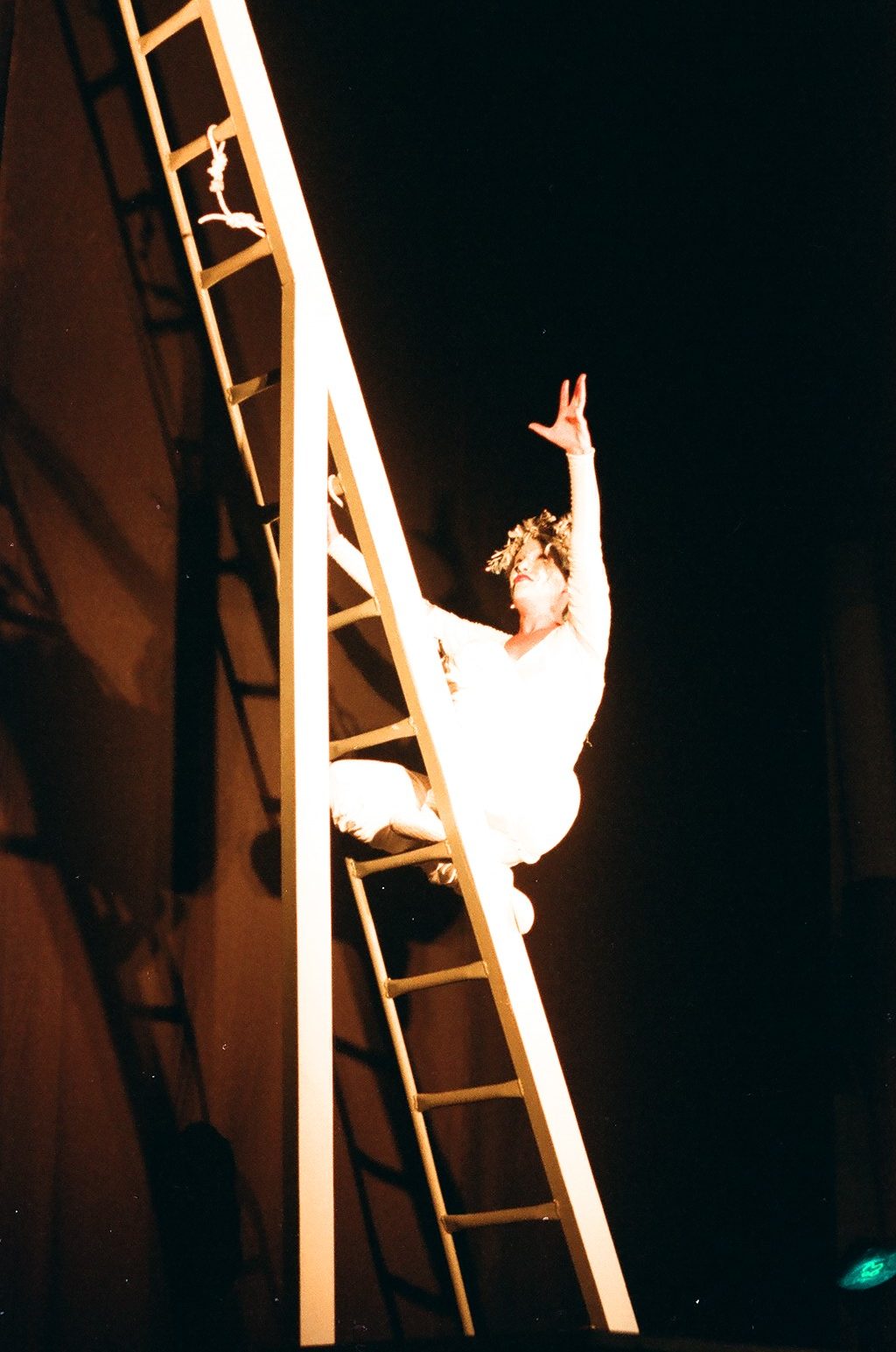 Whaoo / ‭ ‬ואוו 19