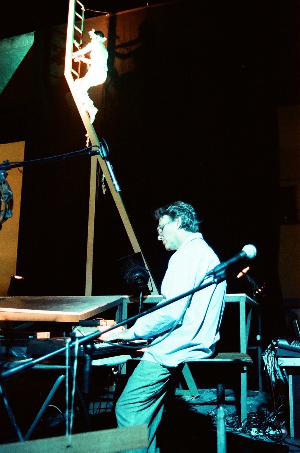 Whaoo / ‭ ‬ואוו 26